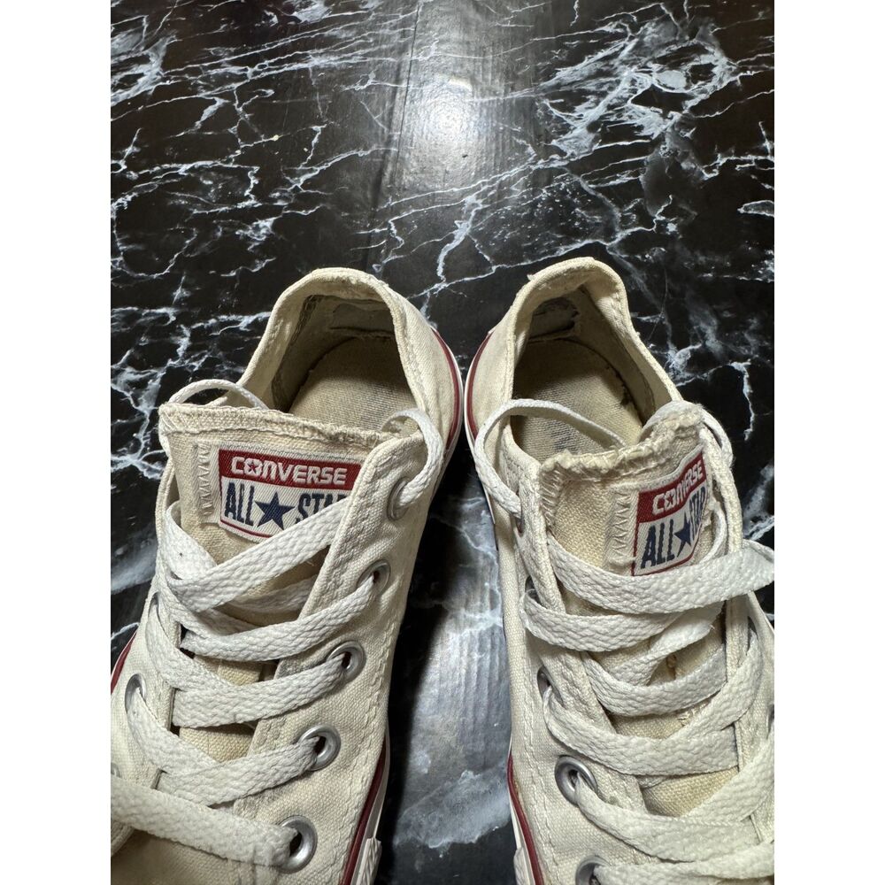 Converse - Picture 3 of 5